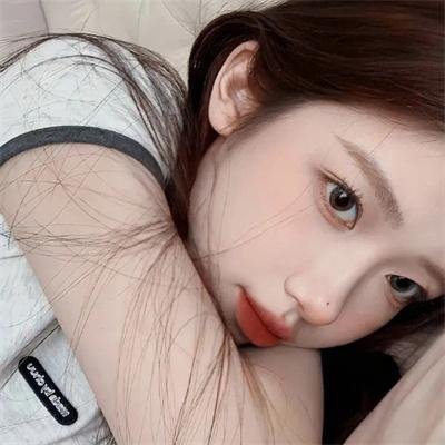 (新)替嫁新娘：亿万老公宠上天